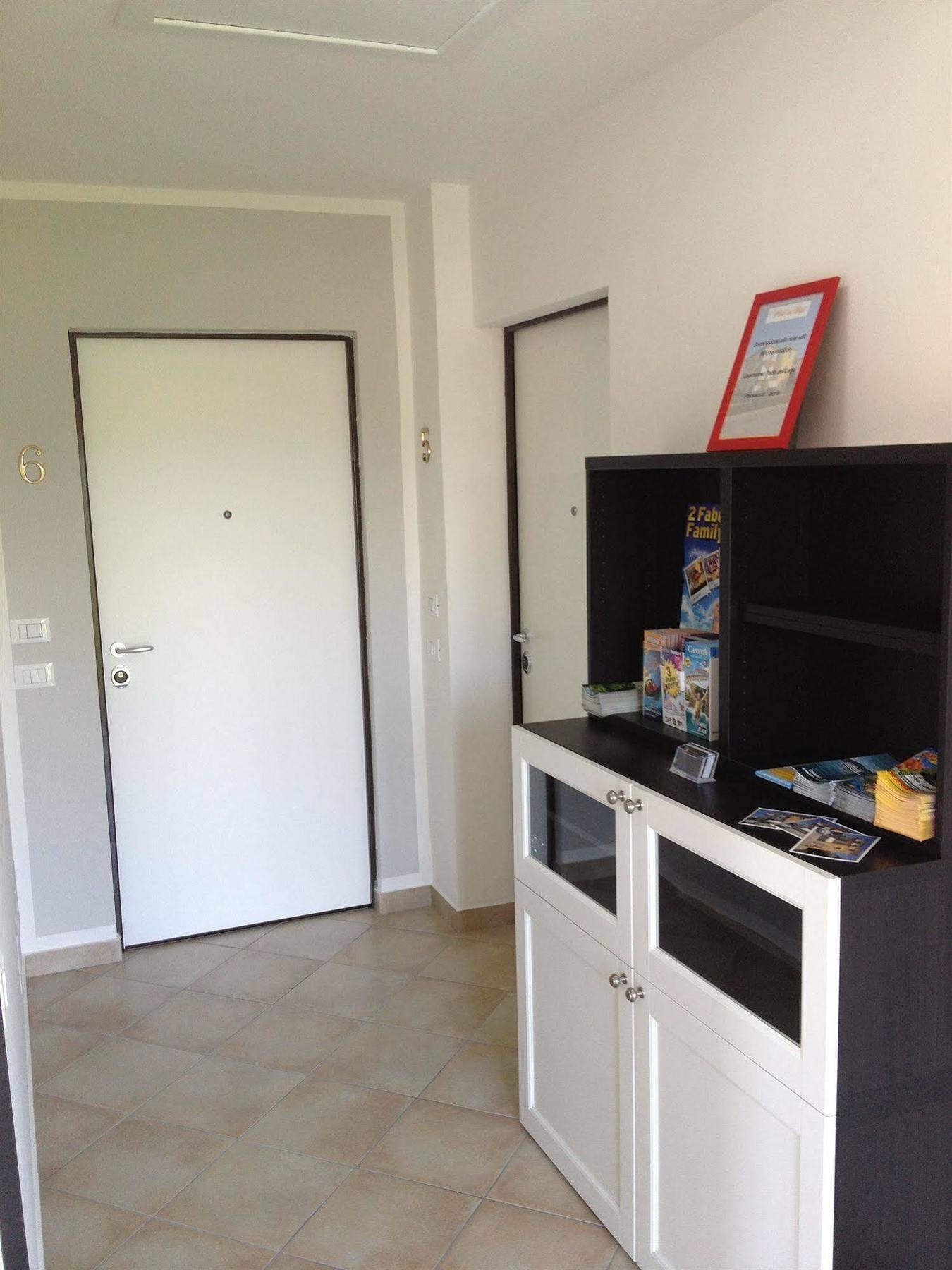 Perla Del Lago Rent Apartments Sirmione Kültér fotó
