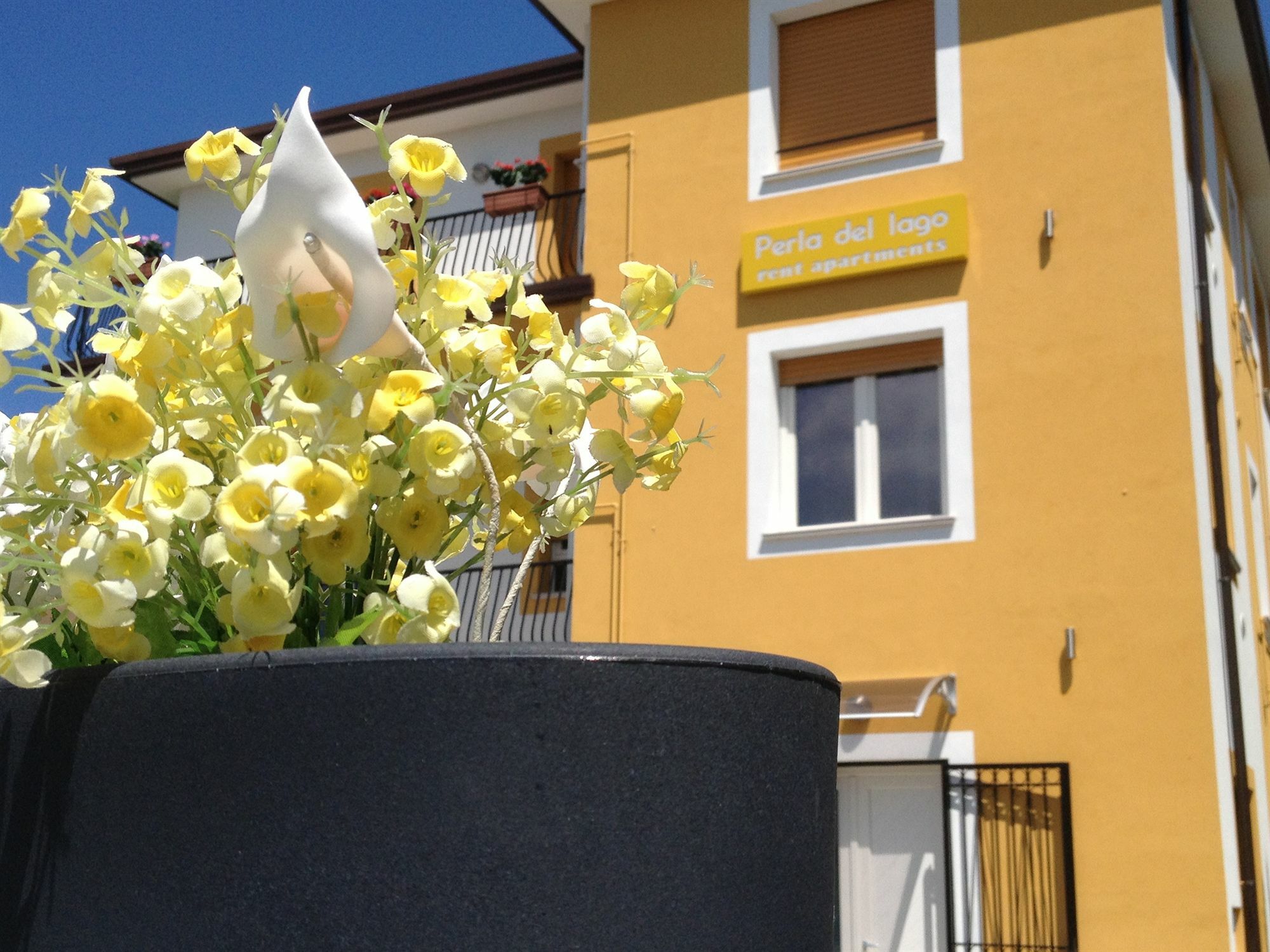 Perla Del Lago Rent Apartments Sirmione Kültér fotó